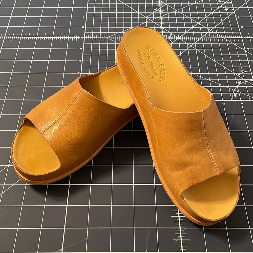 Kork Ease Tutsi slide
